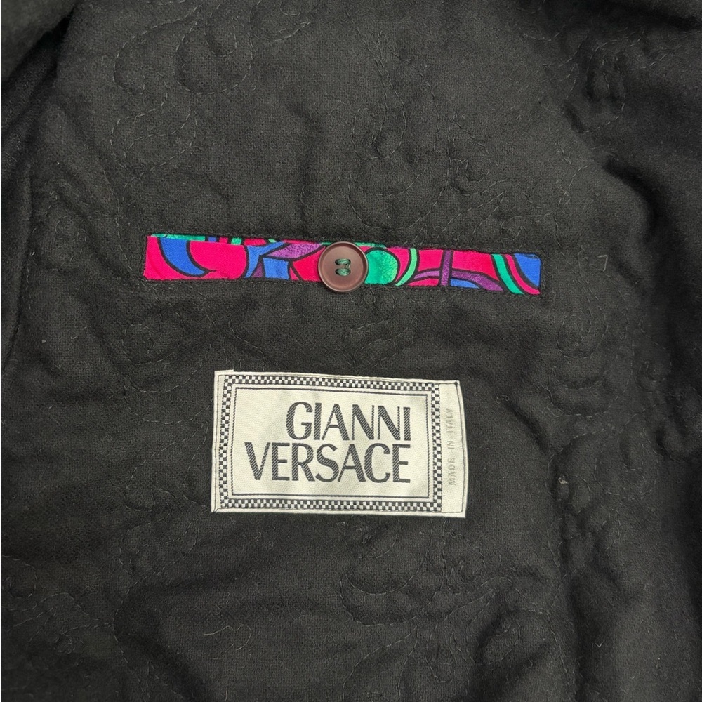 Versace Vintage jacket made in Italy. Authentic 90s jacket silk blend fabric - Picture 8 of 14